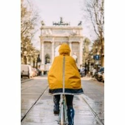 Marque Cape Anti-pluie Tucano® Garibaldina - Ocre 8 Marque Cape Anti-pluie Tucano® Garibaldina - Ocre -Vélos électriques Soldes cape anti pluie tucano garibaldina bleu fonce 2