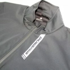 Marque Veste Stay Strong Warm Up Training Black -Vélos électriques Soldes veste stay strong warm up training black 2